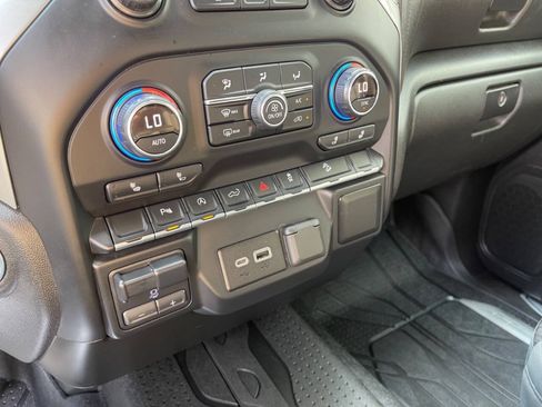 Used 2019 Chevrolet Silverado 1500 RST w/ True North Edition AWD/4WD image 21