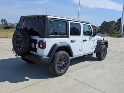 New 2026 Jeep Wrangler Sport AWD/4WD image 7