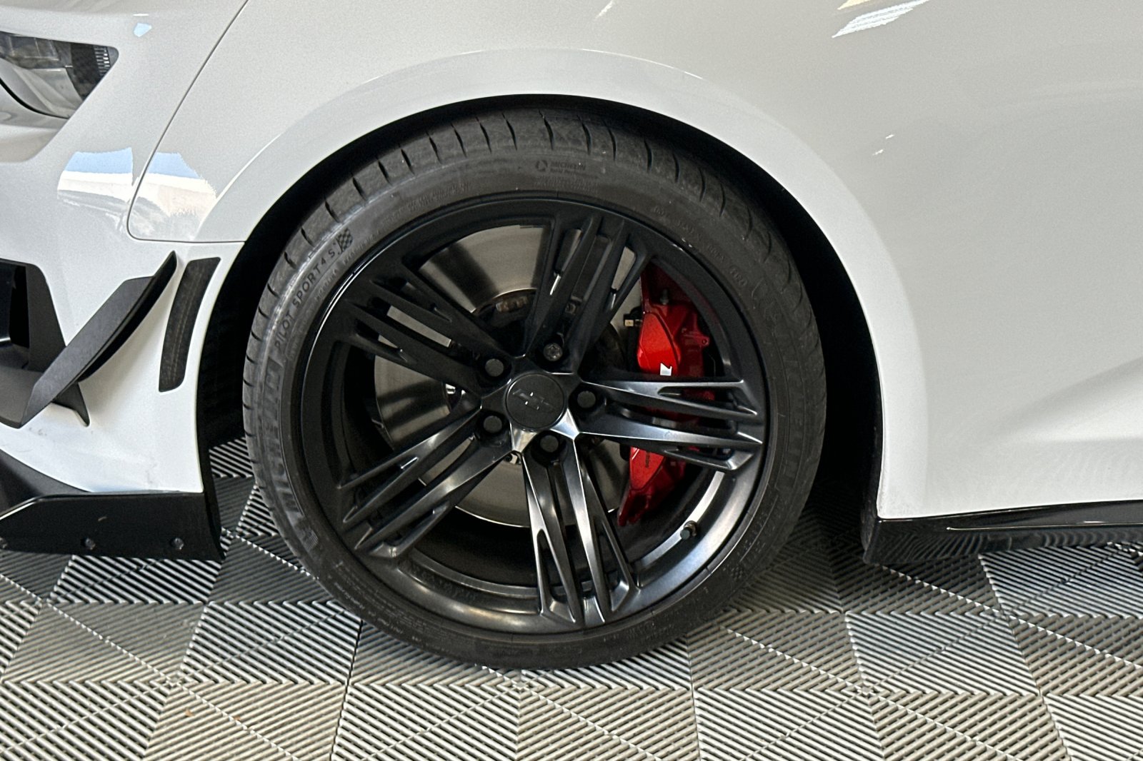 Used 2021 Chevrolet Camaro ZL1 RWD image 42
