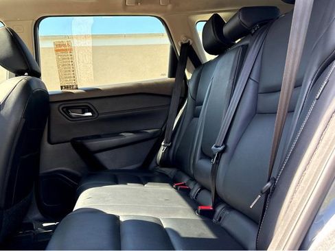 Used 2023 Nissan Rogue SL AWD/4WD image 17