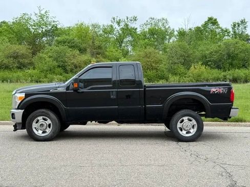 Used 2016 Ford F250 XLT w/ FX4 Off-Road Package AWD/4WD image 34