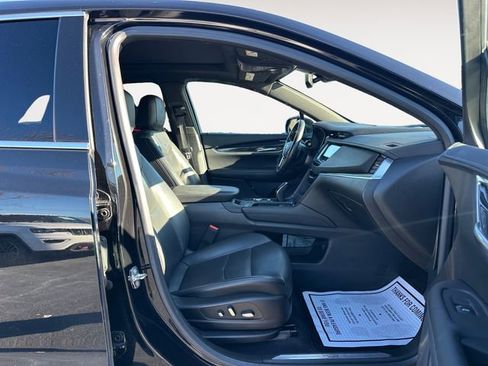 Used 2022 Cadillac XT5 Premium Luxury image 15