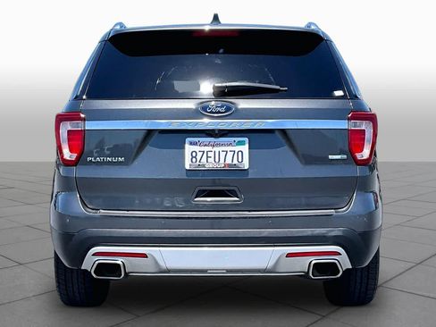 Used 2017 Ford Explorer Platinum AWD/4WD image 4