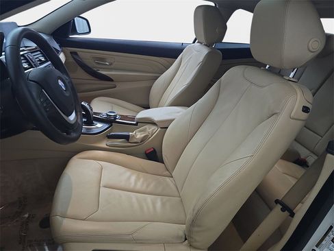 Used 2014 BMW 435i Coupe image 16