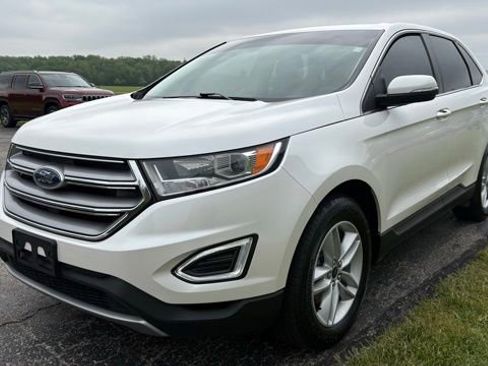 Used 2018 Ford Edge SEL w/ Equipment Group 201A FWD image 8