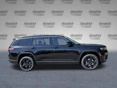 New 2026 Jeep Grand Cherokee L Limited RWD image 9