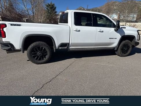 Used 2025 Chevrolet Silverado 3500 LTZ w/ LTZ Plus Package AWD/4WD image 11