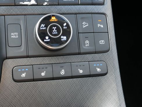 Used 2024 Hyundai Palisade Limited AWD/4WD image 28