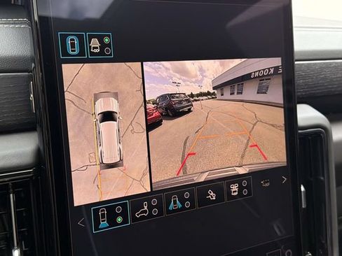 Used 2026 GMC Yukon AT4 Ultimate AWD/4WD image 14