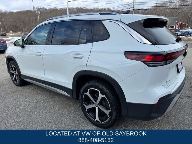 Used 2025 Volkswagen Tiguan SE AWD/4WD image 7