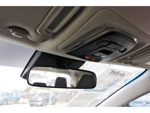 Used 2025 Toyota Corolla LE FWD image 28