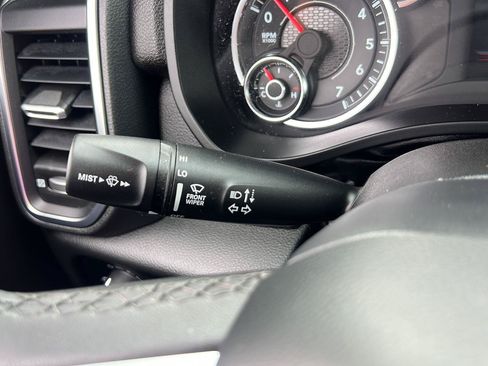 Used 2025 RAM 1500 Big Horn AWD/4WD image 35