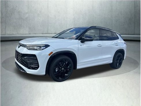 New 2026 Volkswagen Tiguan SE R-Line AWD/4WD image 1