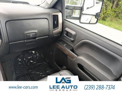 Used 2019 GMC Sierra 2500 Denali w/ Duramax Plus Package image 13