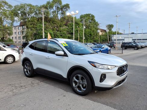 Certified 2025 Ford Escape ST-Line Select AWD/4WD image 1