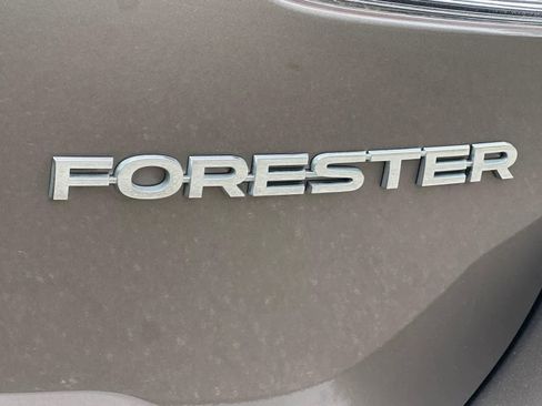 Certified 2022 Subaru Forester Premium AWD/4WD image 6