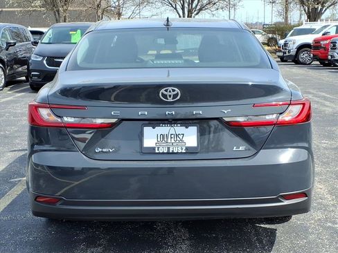 Used 2025 Toyota Camry LE image 32