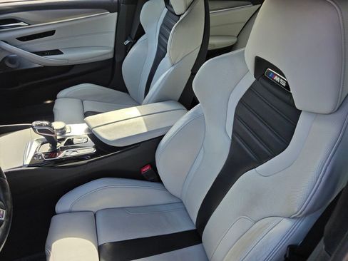 Used 2023 BMW M5 w/ Executive Package image 10