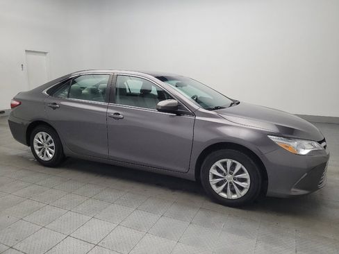 Used 2017 Toyota Camry LE image 11
