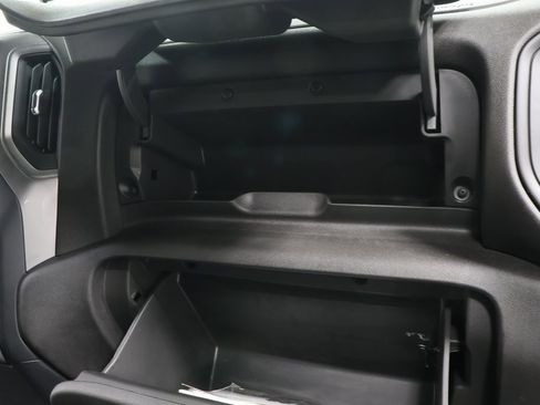 Used 2022 Chevrolet Silverado 2500 Custom image 23