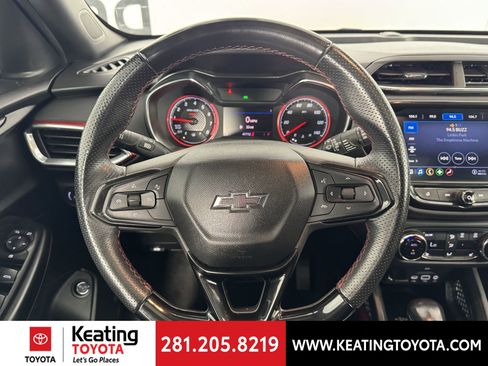 Used 2021 Chevrolet TrailBlazer RS w/ Sun and Liftgate Package image 29