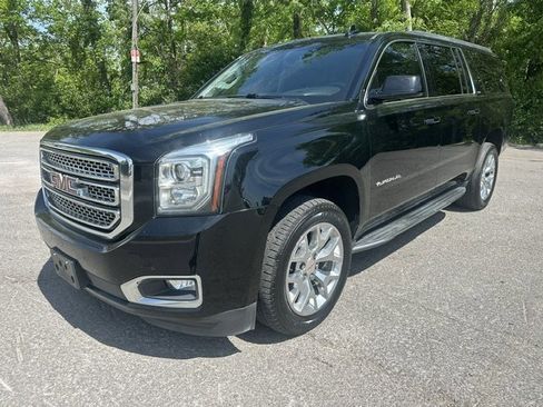 Used 2019 GMC Yukon XL SLT w/ Open Road Package image 1