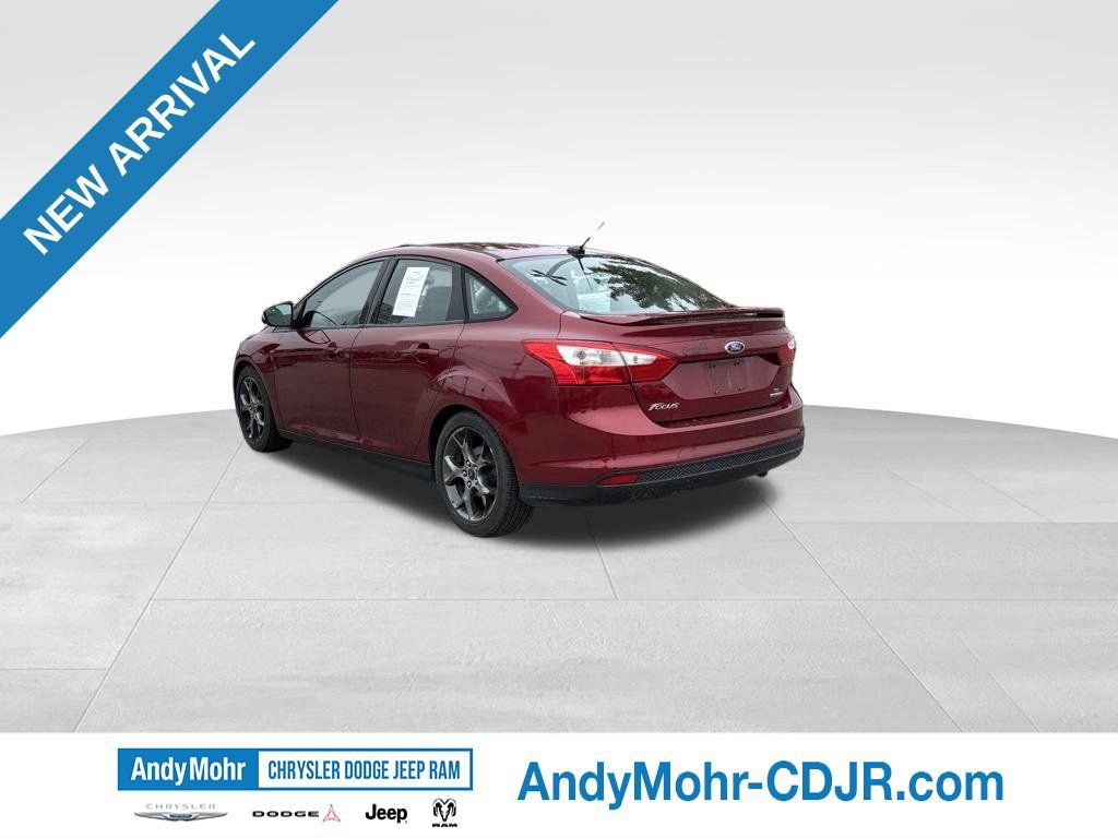 Used 2014 Ford Focus SE w/ Equipment Group 201A FWD image 5