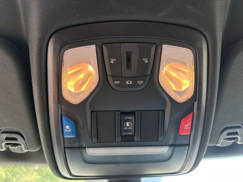 Used 2023 RAM 1500 Big Horn AWD/4WD image 34