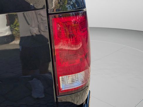 Used 2018 RAM 1500 Express w/ Express Value Package image 30