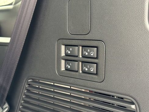Used 2026 Nissan Armada SL RWD image 20