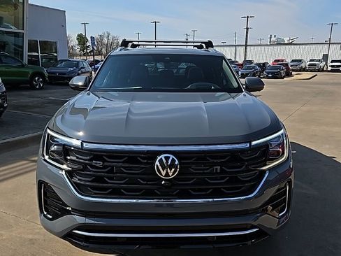 New 2026 Volkswagen Atlas Cross Sport SEL Premium R-Line AWD/4WD image 2