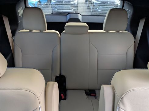 New 2026 Buick Enclave Preferred image 9