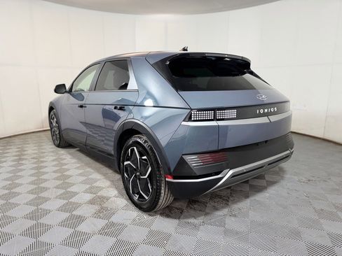 Used 2024 Hyundai Ioniq 5 SEL image 4
