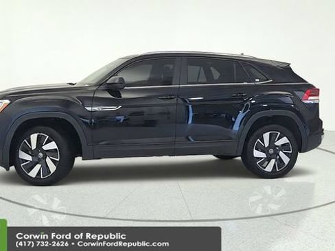 Used 2026 Volkswagen Atlas Cross Sport SE AWD/4WD image 2