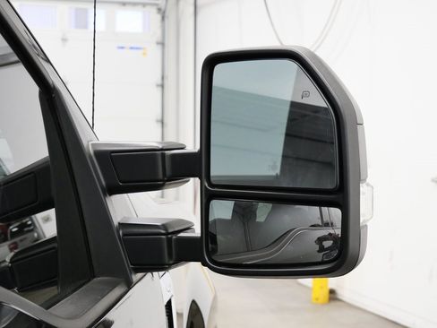 Used 2019 Ford F250 XLT image 38