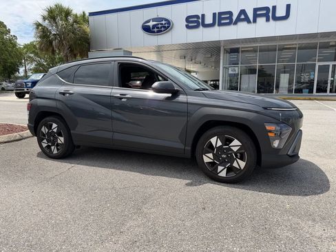 Used 2024 Hyundai Kona SEL FWD image 1
