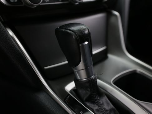 Used 2021 Honda Accord Sport image 16