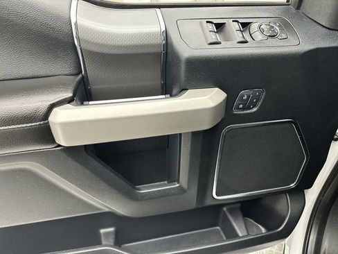 Used 2017 Ford F150 Lariat w/ Equipment Group 502A Luxury AWD/4WD image 13