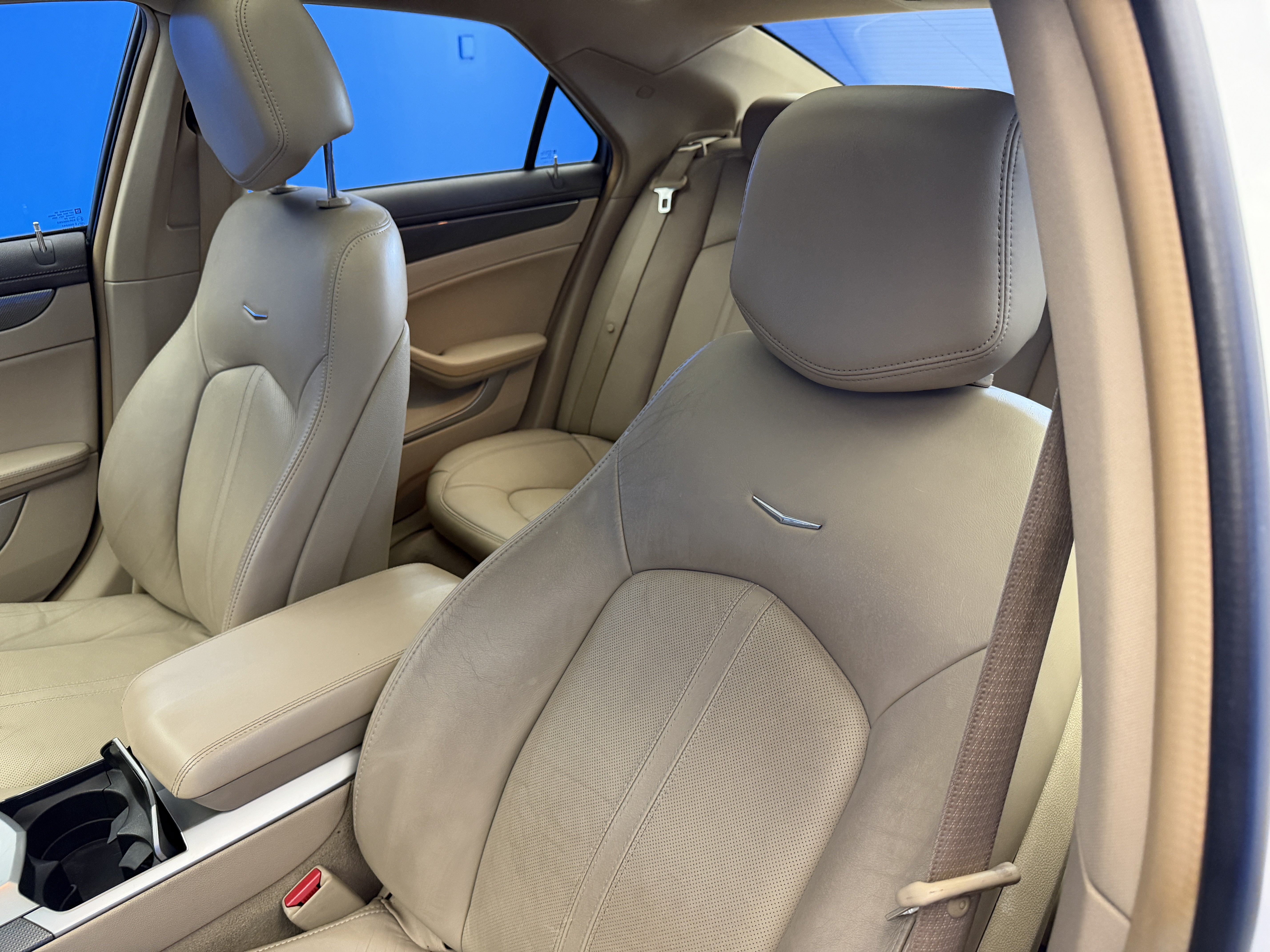 Used 2010 Cadillac CTS Performance RWD image 12
