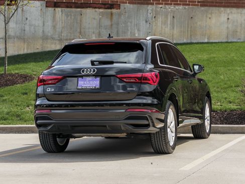 Used 2023 Audi Q3 2.0T Premium Plus w/ Premium Plus Package AWD/4WD image 4