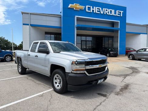 Used 2017 Chevrolet Silverado 1500 W/T AWD/4WD image 1