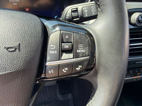 Used 2022 Ford Escape Titanium FWD image 22