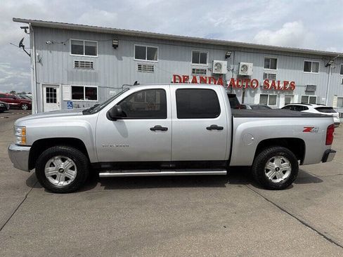 Used 2013 Chevrolet Silverado 1500 LT w/ All-Star Edition AWD/4WD image 2