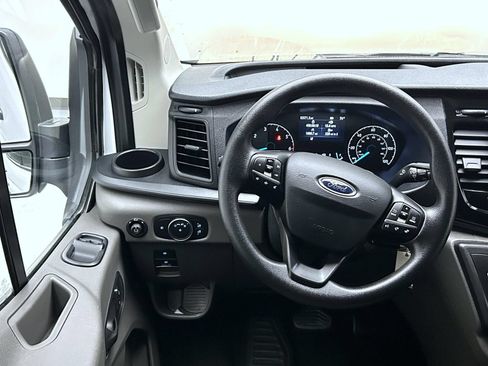 Used 2025 Ford Transit 350 XLT RWD image 12