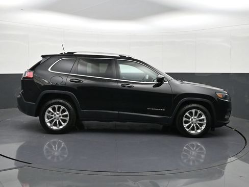 Used 2019 Jeep Cherokee Latitude w/ Popular Appearance Group FWD image 6