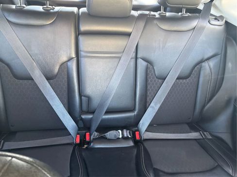 Used 2017 Jeep Compass Latitude w/ Popular Equipment Group image 21