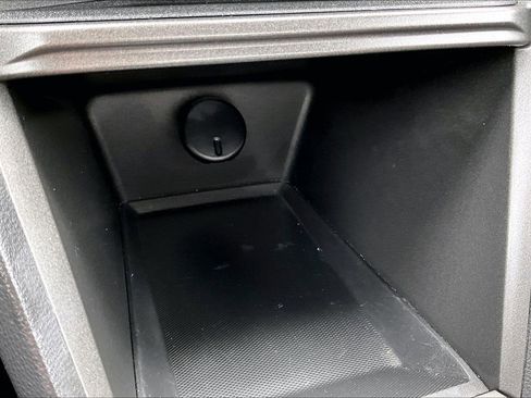 Used 2016 GMC Terrain SLT image 30