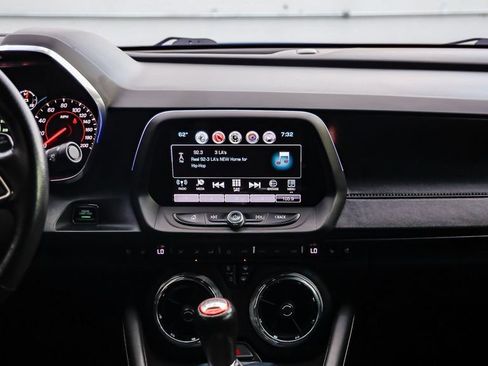 Used 2017 Chevrolet Camaro SS image 14
