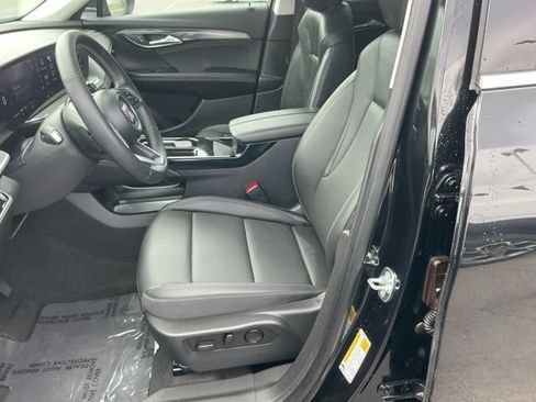 Used 2025 Buick Envision Preferred AWD/4WD image 16