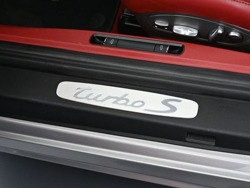 Certified 2015 Porsche 911 Turbo S image 16